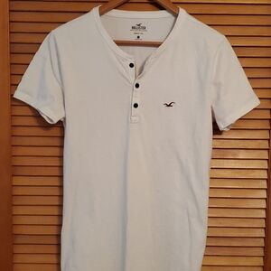 Hollister Tee